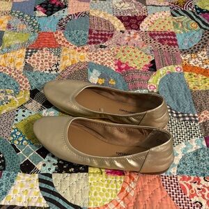 Amazon Essentials Women's Gold Ballet Flats